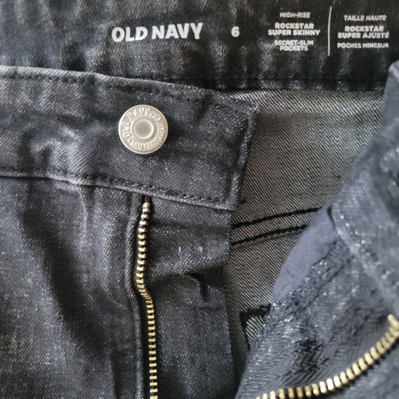 Old Navy High Rise Rockstar Jeans - Picture 5 of 7